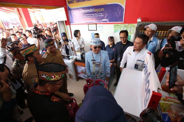 Koperasi-Merah-Putih-Gubernur-Kalteng_3-768x512